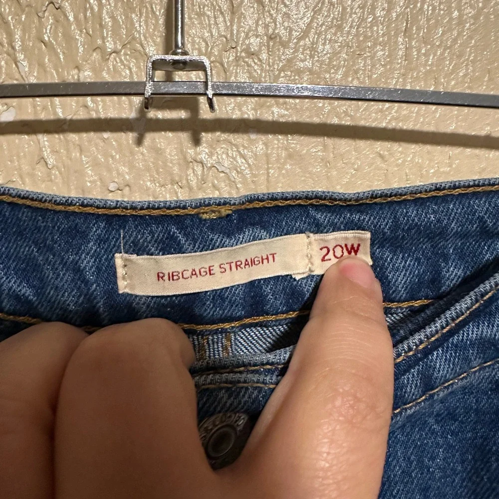 LEVI’S Ribcage‎ Straight Jeans Size 20W Button Fly Plus Size Denim